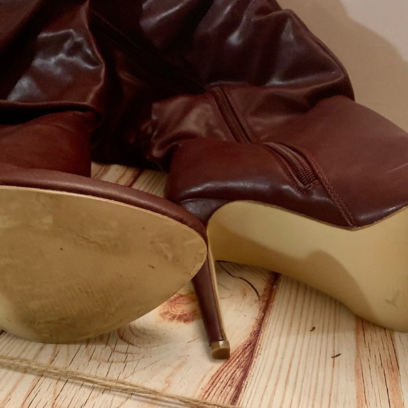 Deep Wine over the knee heeled boots - Picture 2 of 2